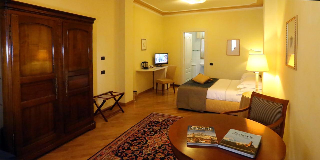 Albergo Castiglione Langhe Castiglione Tinella Exterior foto